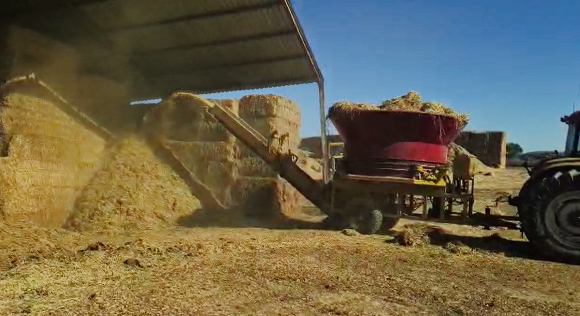 Tub Feed Bale Grinder  Made in South Africa for South Africa thumbnail 3