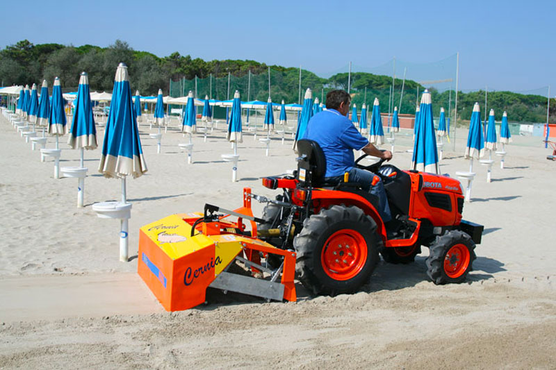 Beach Cleaner - Tractor Mtd, Self propelled and Walk behind thumbnail 6