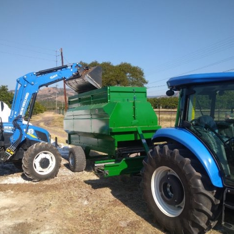 Compost Spreader & Dropper - 9 Cu Metre thumbnail 2