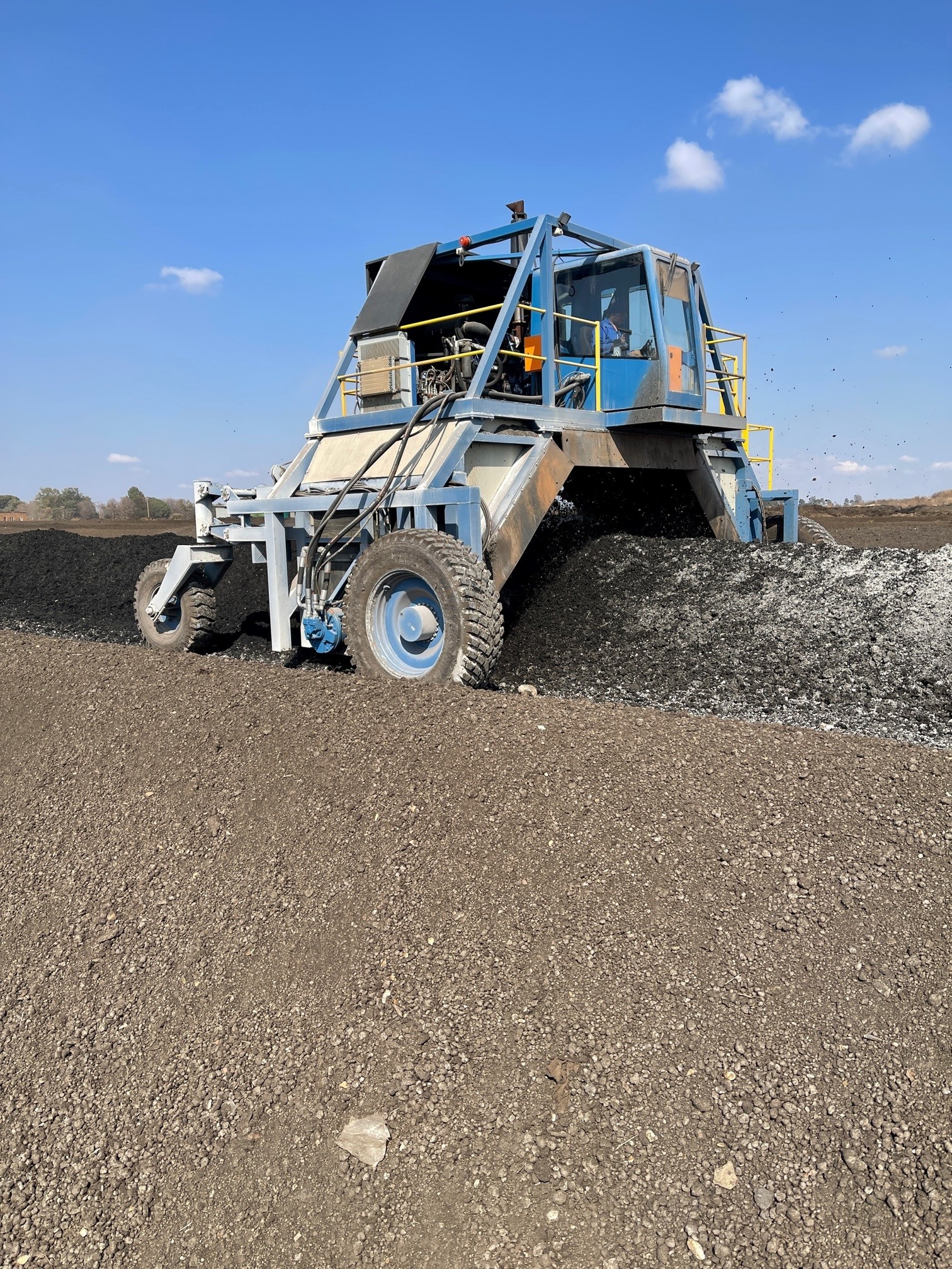 CT6 Self-Propelled Compost Turner | 6m High-Capacity Windrow Turner South Africa thumbnail 3
