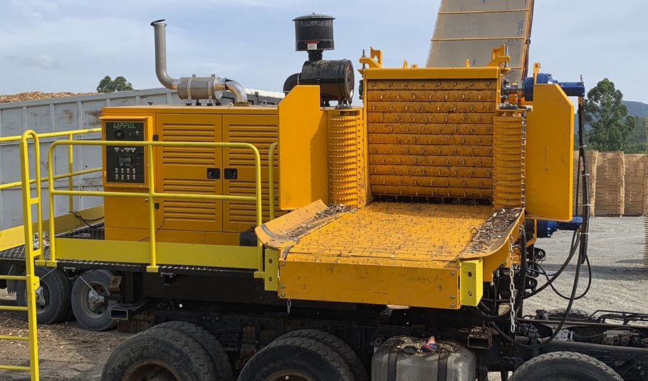 Lippel Dragon 1200 Whole-Tree Chipper – 600 HP thumbnail 2