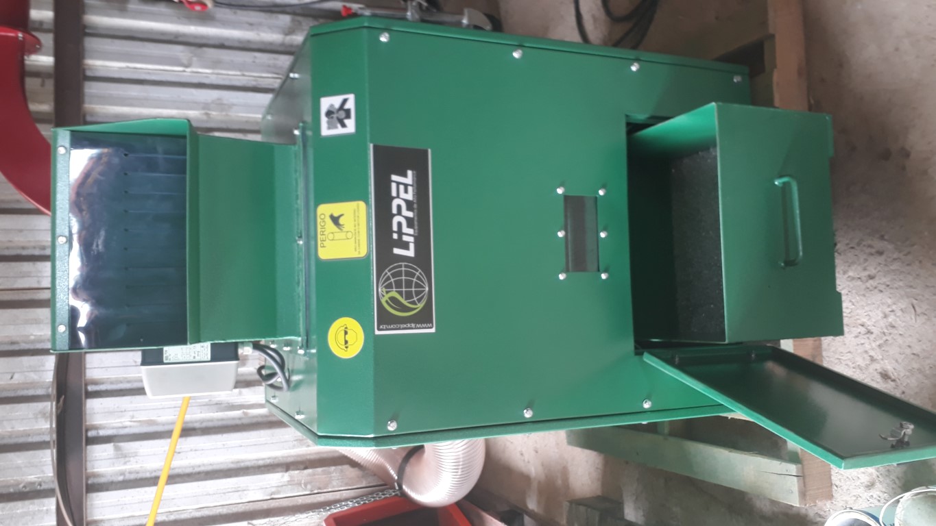 Glass Bottle Crusher / Grinder