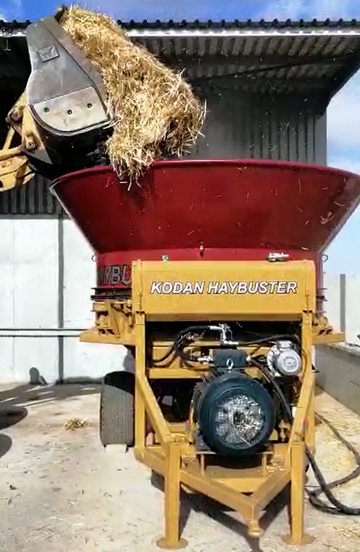 Mobile Tub Grinder bail shredder thumbnail 2