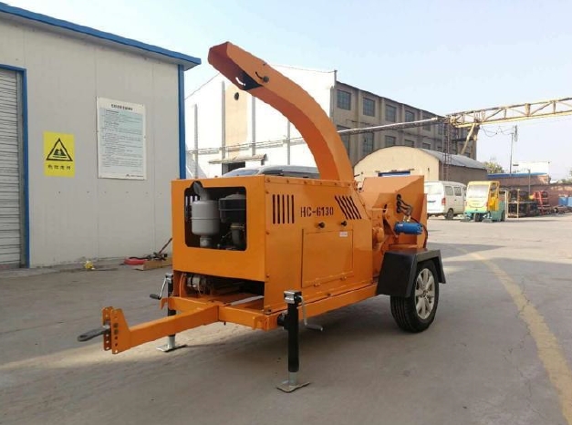 Wood Chippers std 32hp and with live extended feed floor (65cm Longer) Trailer wood chipper  Model RSS 6130 Wood chipper thumbnail 5
